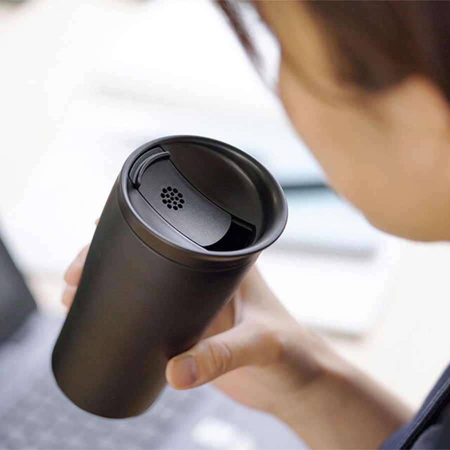 Hario - Thermobecher mit Deckel schwarz 300ml