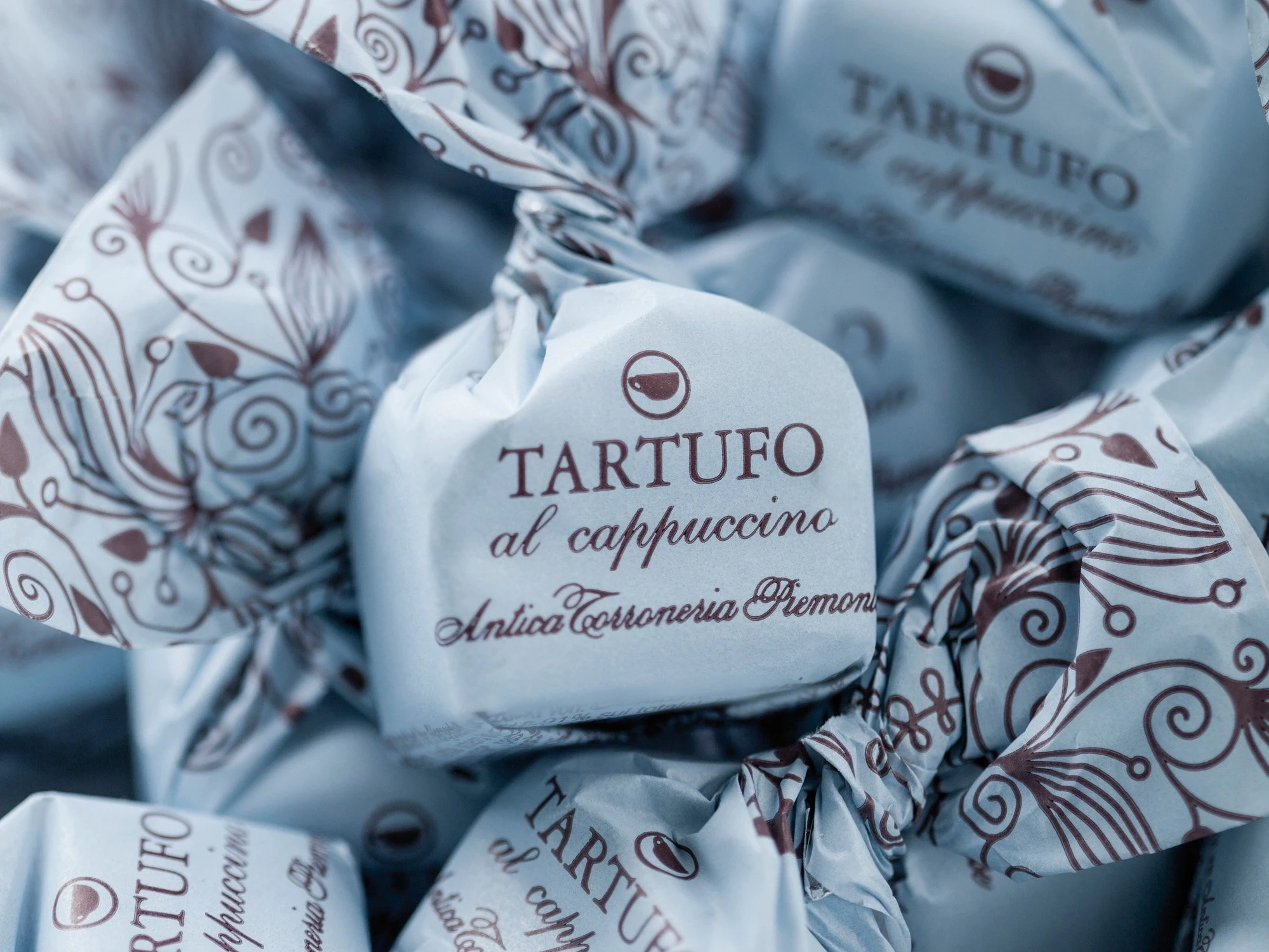 Antica Tortufo cappuccino close up