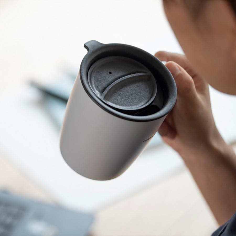Hario - Wärmespeicherbecher mit Deckel grau 300ml