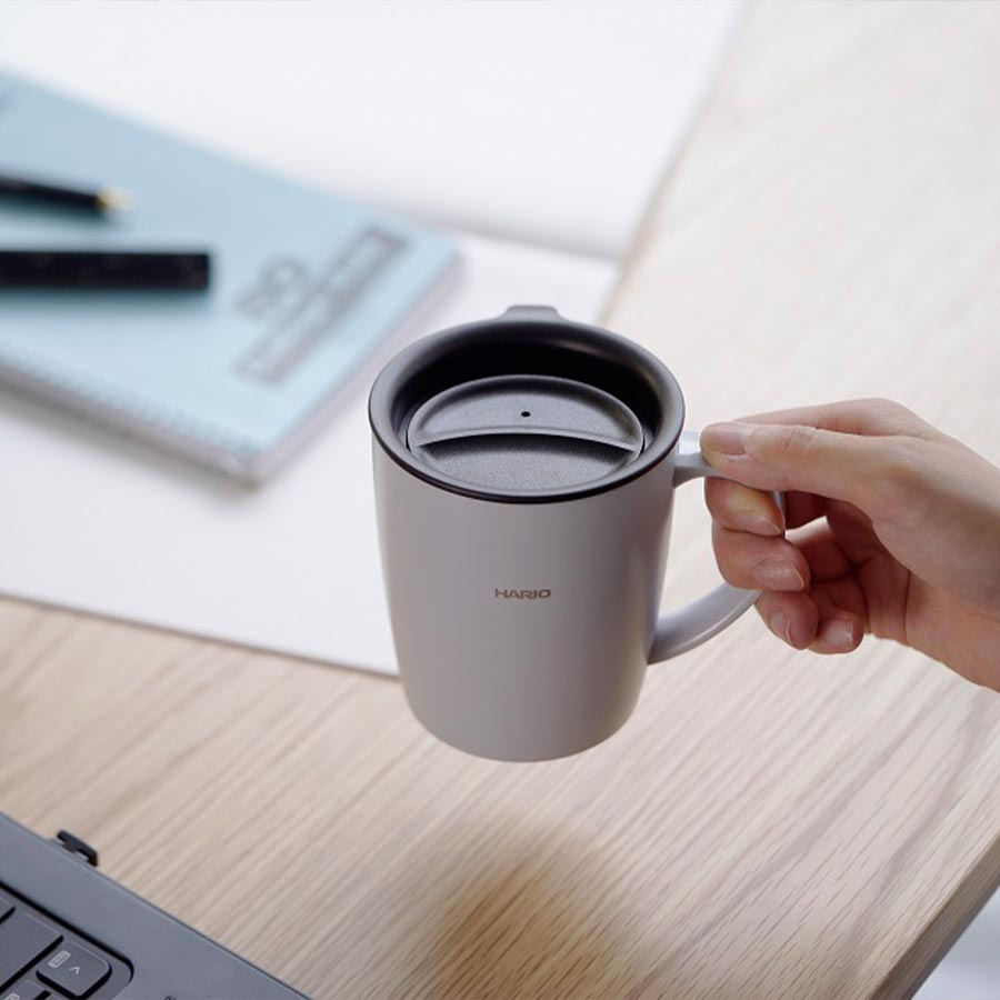 Hario - Wärmespeicherbecher mit Deckel grau 300ml